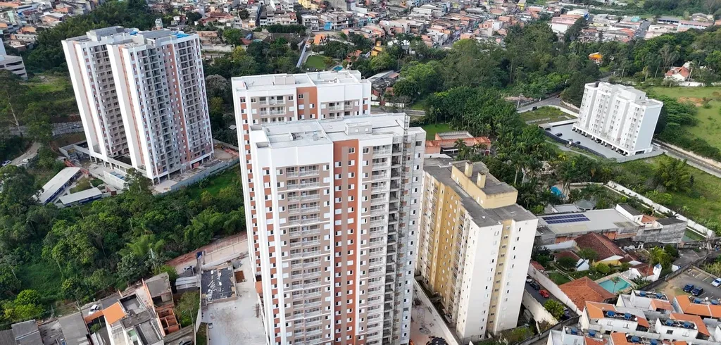 Obra do Residencial CDHU - Ferraz de Vasconcelos, em Vila Romanópolis: registro 7
