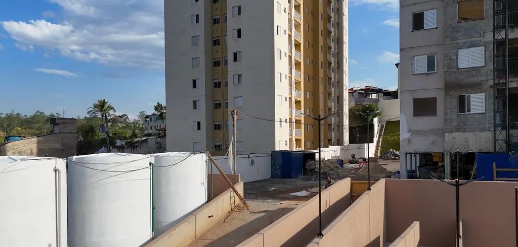 Obra do Residencial CDHU - Ferraz de Vasconcelos, em Vila Romanópolis: registro 5
